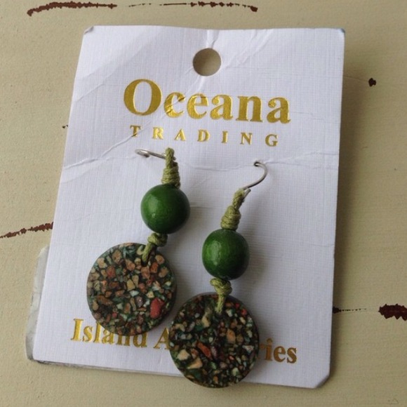 🚫SOLD BUNDLE🚫 🐚Weekend Sale🐚 Island earrings - Picture 4 of 4