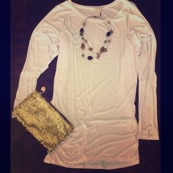 🚫SOLD🚫Basic white tunic