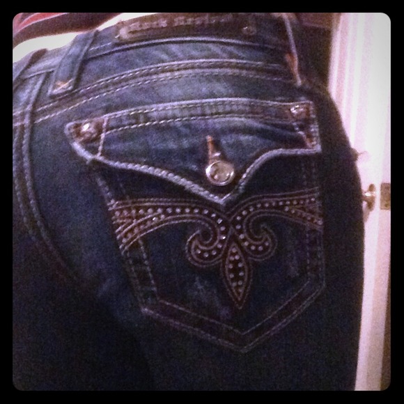 Size 26 rock revivals.