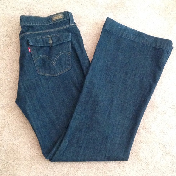 NWOT Levi's