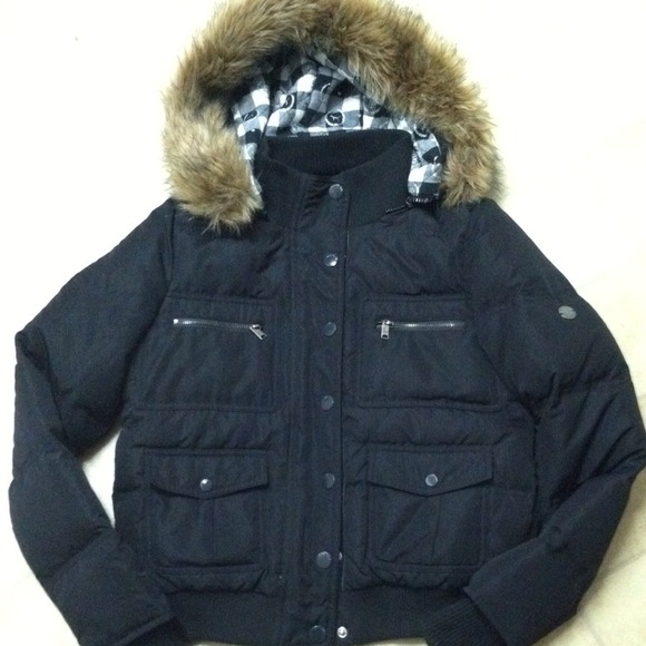 VS PINK down feather puffer jacket with faux fur