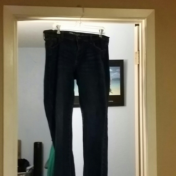Jeans. This 14P. Yes I am short.