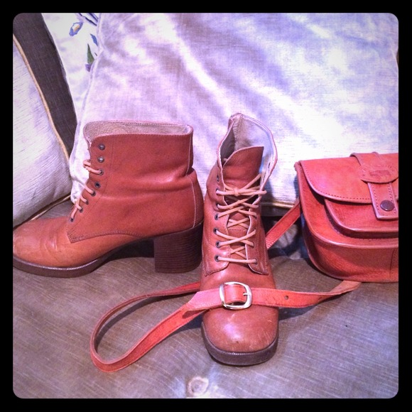 🌼Brown Boots🌼