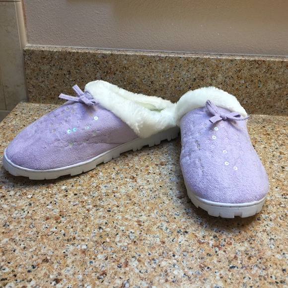 Lt. Purple/white sequin faux fur trimmed slippers