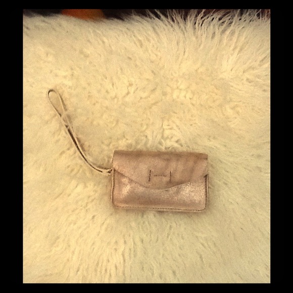 Gap leather wristlet