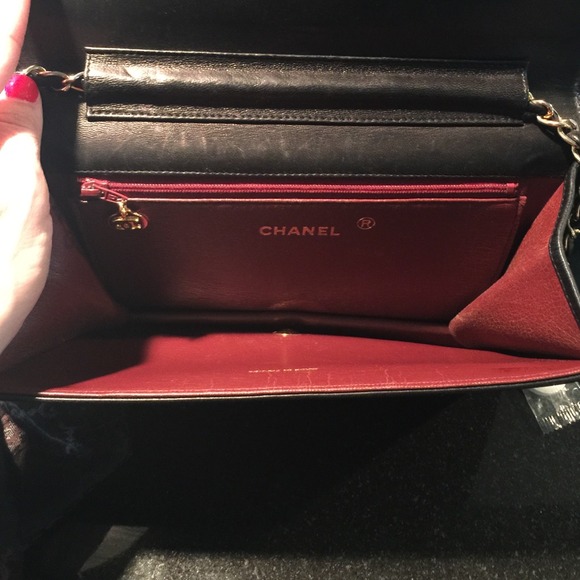 Vintage lamb skin CHANEL bag - Picture 3 of 9