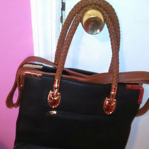 Michael Kors Purse - Picture 1 of 2