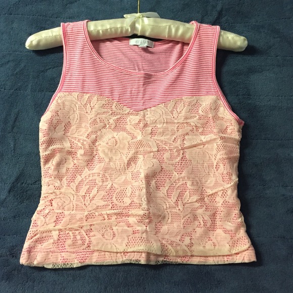 💥BOGO💥 🎀HP🎀 Delia's Pink Lace Overlay Crop Top - Picture 2 of 2