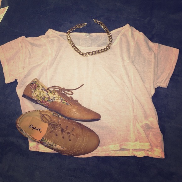 Forever 21 Tops - 💥BOGO💥 NWOT F21 Sheer Pastel Pink Boxy Crop Top