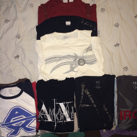 LOT OF APPROX 30 SIZE SMALL ARMANI EXCHANGE SHIRTS