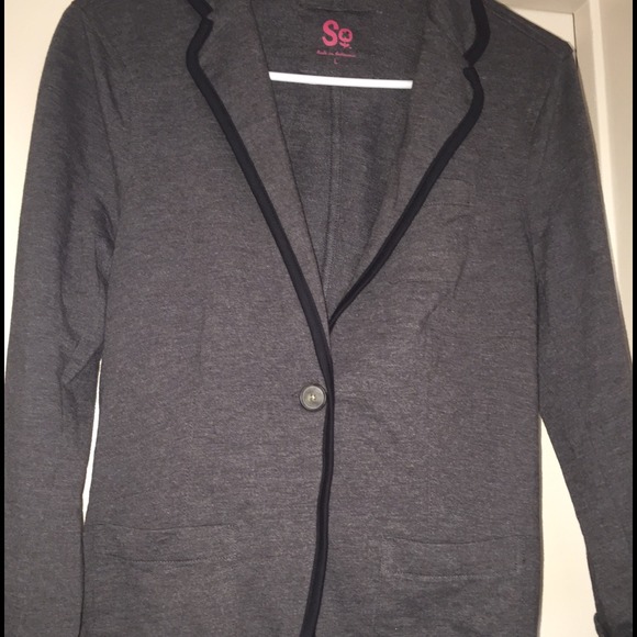 🚫SOLD🚫 Gray Blazer