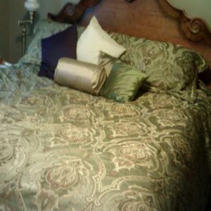 King size bedspread
