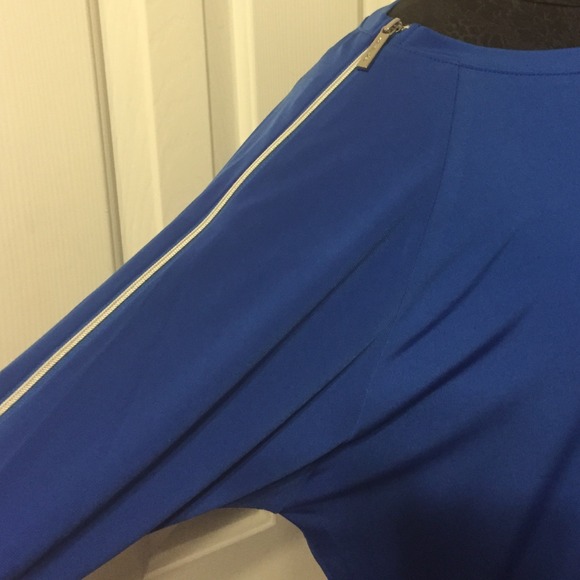 Bright blue Michael kors blouse - Picture 3 of 3