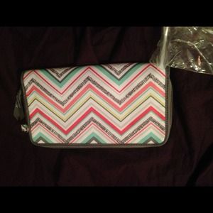 Thirty one coupon clutch party punch brand new