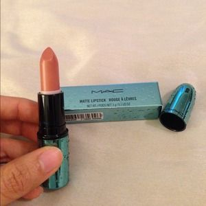 ✨On hold✨ MAC Enchanted One lipstick