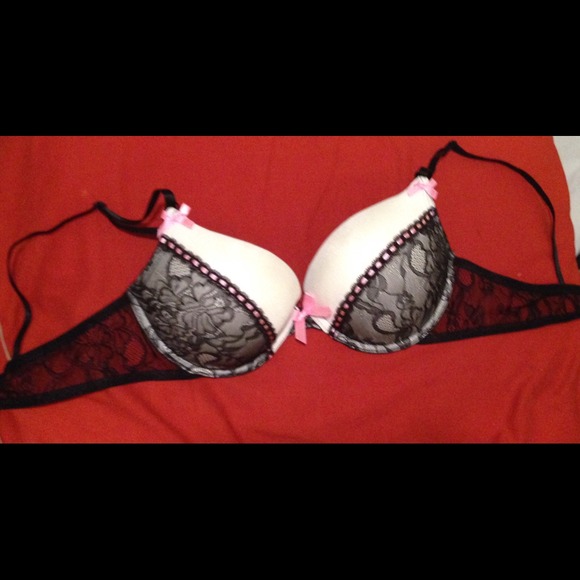 Very pretty bra