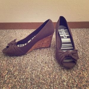 American Eagle wedges