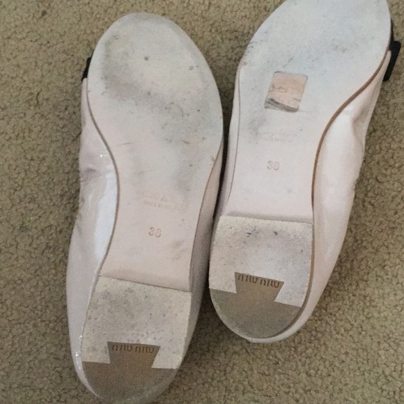 Miu Miu patent leather ballet flats. - Picture 2 of 4