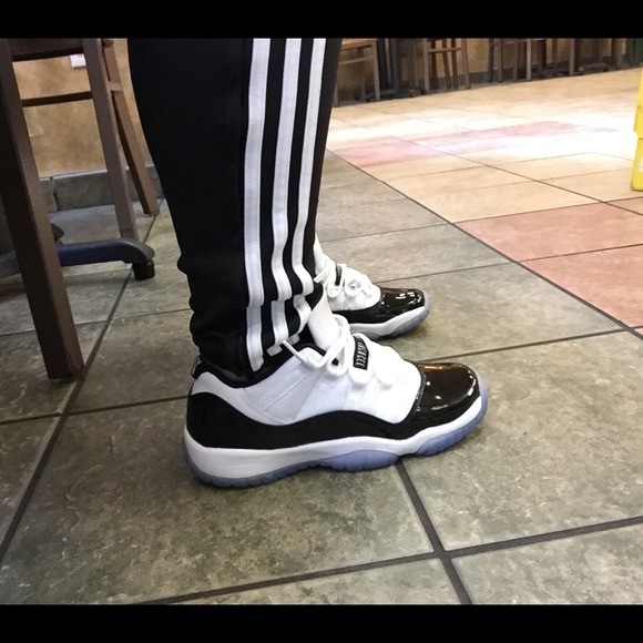 Concord Low 11s (MUST GO!!!!) - Picture 2 of 4