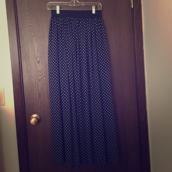 Forever 21 Navy Polka-Dot Maxi Skirt