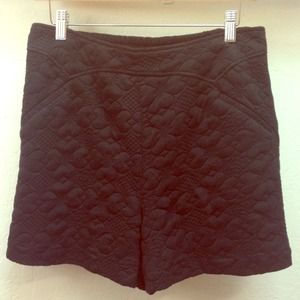 Black heart shape quilted shorts