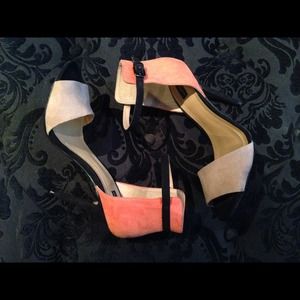 Zara Basic Heels 🔺price firm🔺