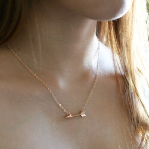 Dainty Arrow Necklace- Rose Gold - Picture 2 of 3