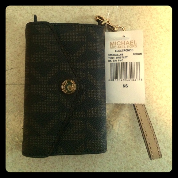 Michael Kors phone wristlet