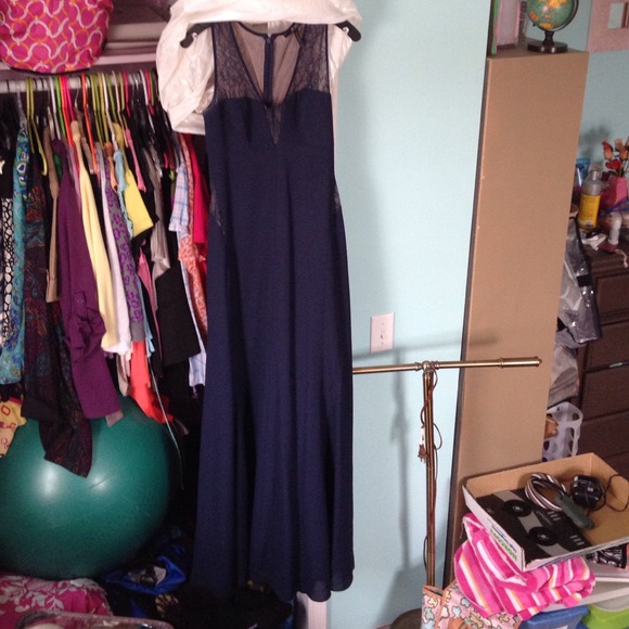 BCBG PARIS EVENING GOWN
