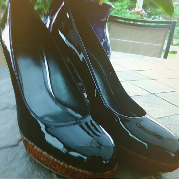 New Stuart Weitzman Rowswoon Black Patent shoes