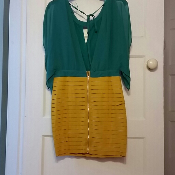 Green and Yellow Party Dress - Picture 2 of 2