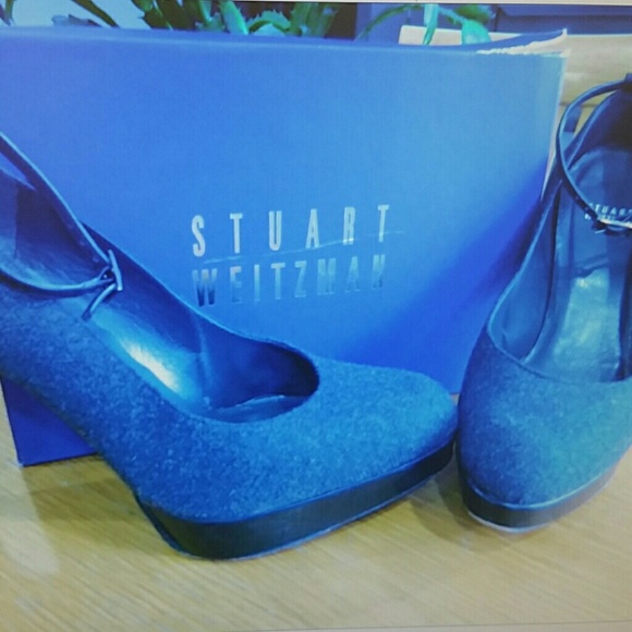 Stuart Weitzman Bracelet Pumps In Gray Wool
