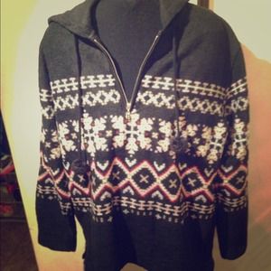 Beautiful, comfy, black fleece pullover Sz 12/14