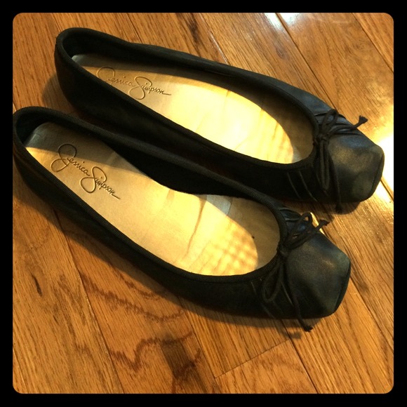 Jessica Simpson flats