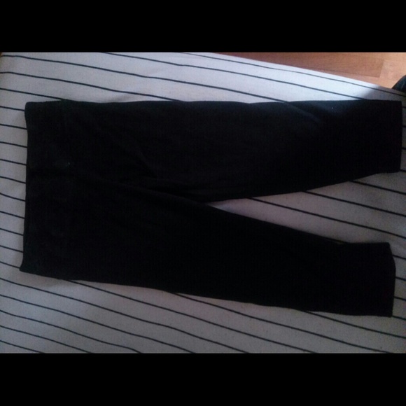 Victoria secret hidden pocket crop yoga pants