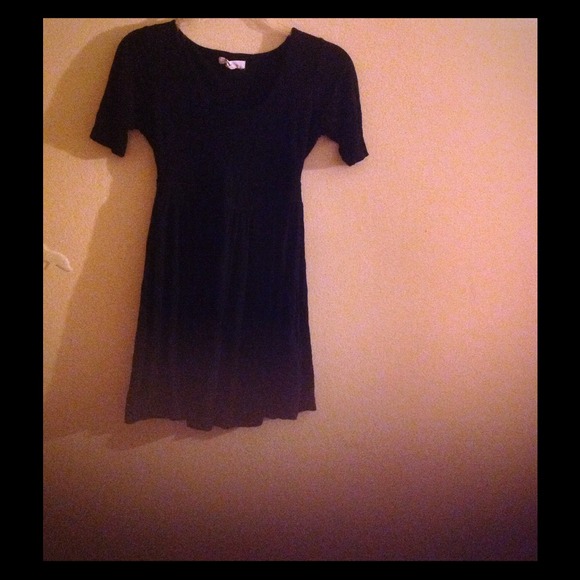 Forever 21 little black knee length dress