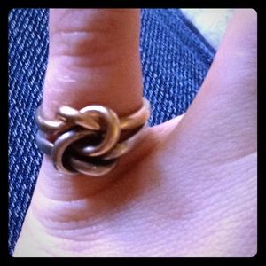 James Avery Original Lovers' Knot Ring