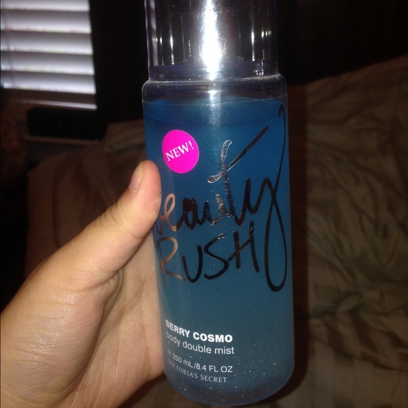 Victoria Secret Beauty Rush Body Mist Berry Cosmo