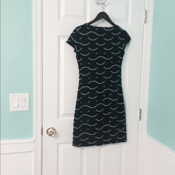 Studio M navy scalloped dress - Picture 2 of 3