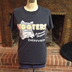 Vintage Colorado Hooters Tee