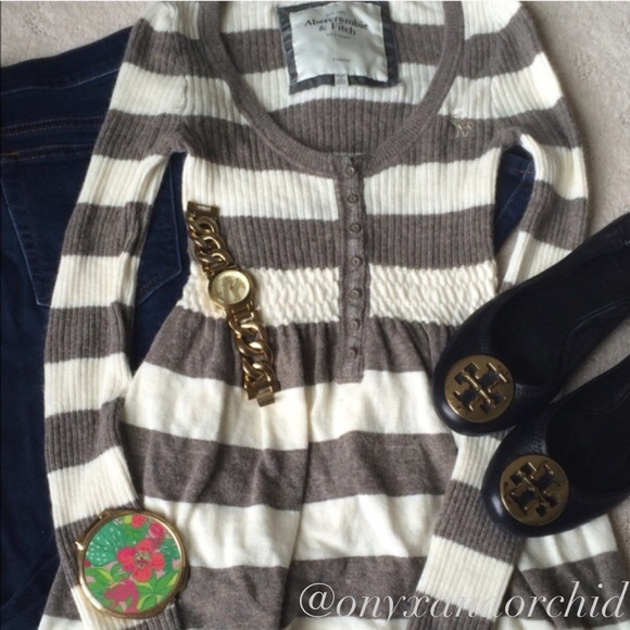 Abercrombie & Fitch Sweaters - 🎉HP🎉Abercrombie & Fitch Sweater