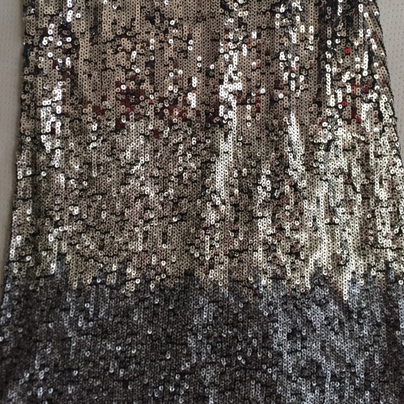 Express sequin top - Picture 2 of 3
