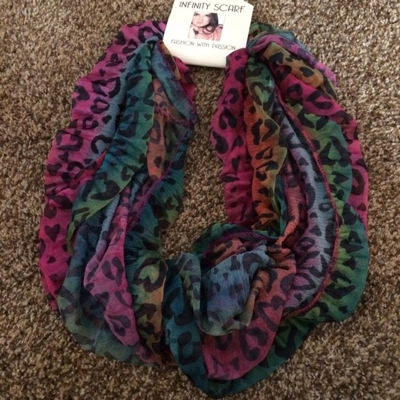 SOLD 🚫🚫Cheetah print colourful