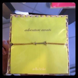 Stella & Dot arrow bracelet