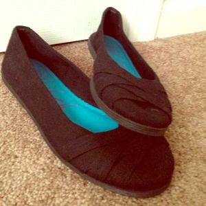 Black flats