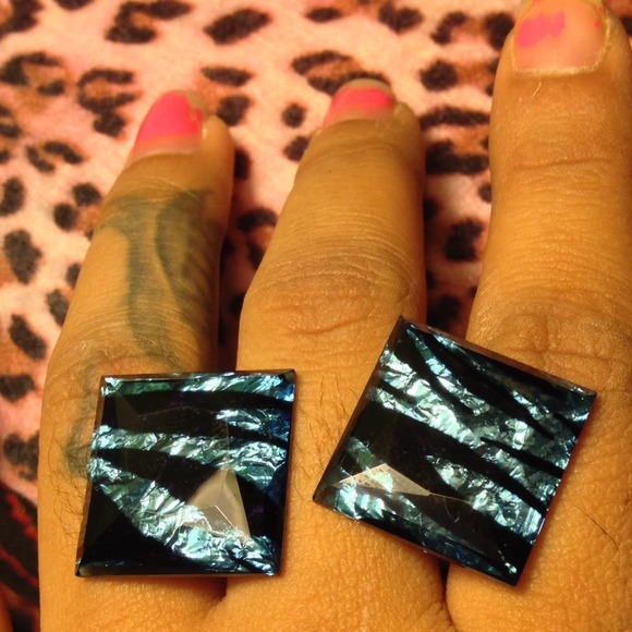 Zebra earrings - Picture 2 of 4