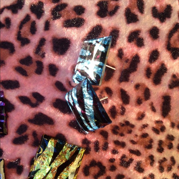 Zebra earrings - Picture 3 of 4