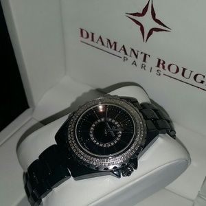 Diamant rouge watch