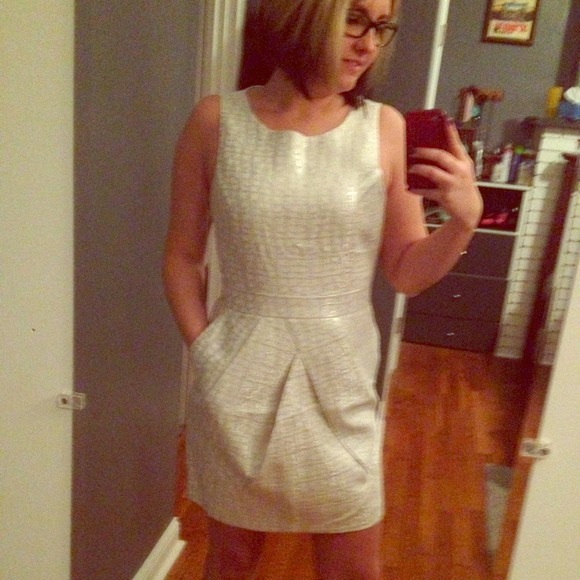 Forever 21 Dresses & Skirts - Forever 21 metallic dress