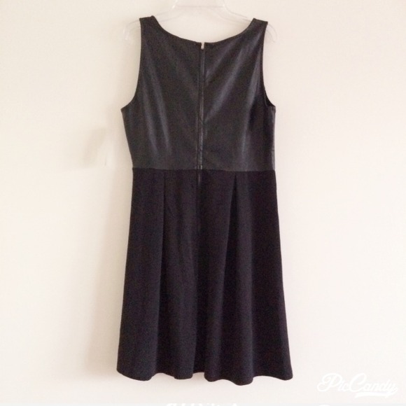 💘HOST PICK💘OLIVE&OAK DRESS w/ FAUX LEATHER BODIC - Picture 3 of 4